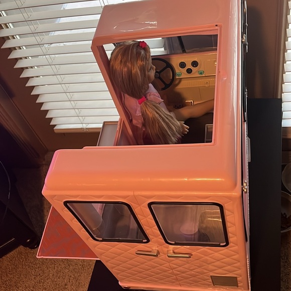 Ice cream truck OG with American Girl doll - Picture 6 of 8